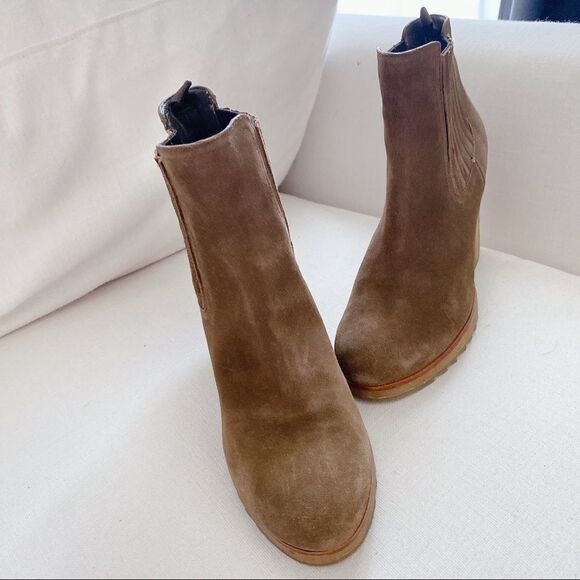 NEW Prada Leather ankle boots in camel/brown - Picture 6 of 14